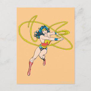 Carte Postale Wonder Woman tient Lasso 1