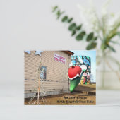 Carte Postale World's Largest Christmas Pickle (Debout devant)