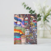 Carte Postale Yarn Shop (Debout devant)