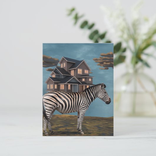 Carte Postale Zebra With House (Debout devant)