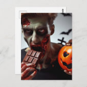 Carte Postale Zombie Manger du chocolat d'Halloween (Devant / Derrière)