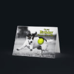 Carte Pour lui sur son Anniversaire Jack Russel Terrier<br><div class="desc">Récupère cette carte pour envoyer un message d'anniversaire à un grand type ! Photographie amusante teintée en noir et blanc,  version originale colorée avec l'aimable autorisation d'Emery Way,  d'un chien de JRT avec son oeil sur la balle.</div>