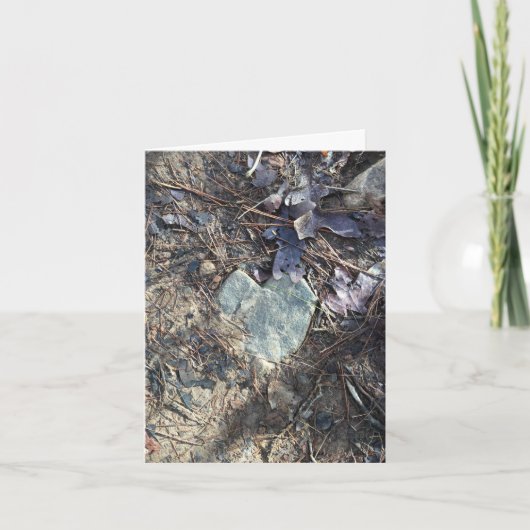 carte pour notes de coeur en pierre (l'amour est p (Devant)