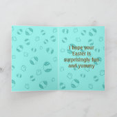 Carte Poussin sortant d'un œuf de Pâques cassé (Intérieur)