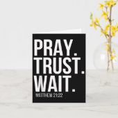 Carte Priez. Faites confiance. Attendez. Verset religieu (Fleur jaune)