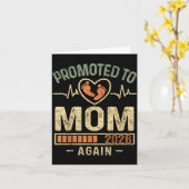 Carte Promoted To Mom Again 2026 Expecting Baby Soon To (Fleur jaune)