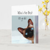 Carte Qui est le meilleur humour de chaton de 85 ans (Fleur jaune)