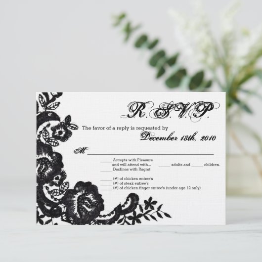 Carte R.S.V.P 3,5x5 noir en dentelle noire Damask  (Debout devant)