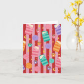 Carte rayée rose et rouge avec motif de soirée pyj (Fleur jaune)