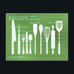 Carte Recette Retro Chalkboard Vert Outils de cuis<br><div class="desc">Carte avec tableau noir,  placée sur la surface blanche avec recette rétro arrière - plan personnalisée sur la carte postale avant. Il est customisé avec votre initiale et votre nom.</div>