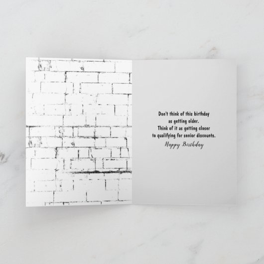 Carte récupératrice d'or d'anniversaire en t-shirt orang (Intérieur)