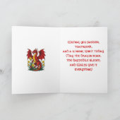 Carte Red Dragon Stood Amongst Daffodils (Intérieur)