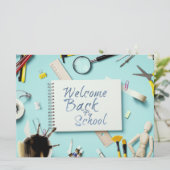 Carte Retour à l'école – Style Cahier Créatif (Debout devant)
