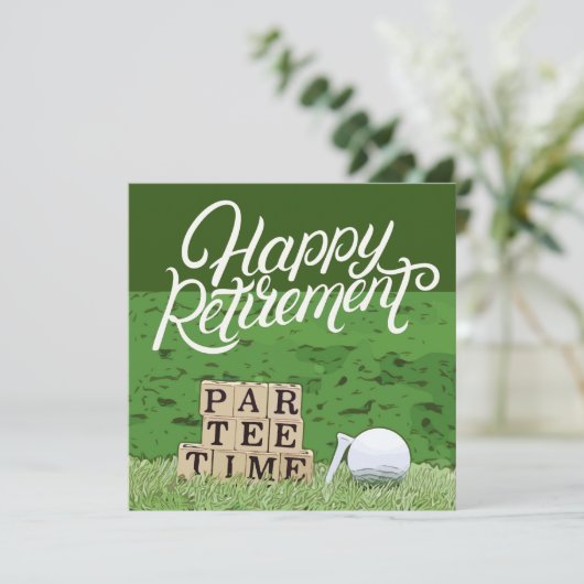 Carte Retraite de golf avec boule par tee time sur vert (Debout devant)