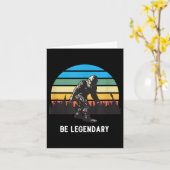 Carte Retro Bigfoot Be Legendary Motivational  (Fleur jaune)