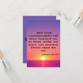 Carte Romans 5:8 KJV Bible Scripture Pic Grey Card (Devant/Arrière en situation)