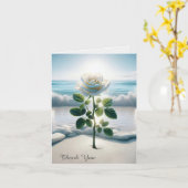 Carte Rose Blanche Dans Le Sable De Plage (Fleur jaune)