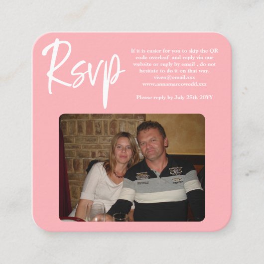 Carte RSVP couleur rose vif QR Code arrondi (Devant)