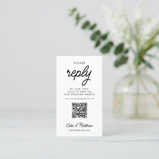 Carte RSVP de mariage avec code QR minimal simple (Debout devant)