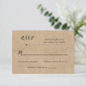 Carte RSVP de mariage en papier rustique (Debout devant)