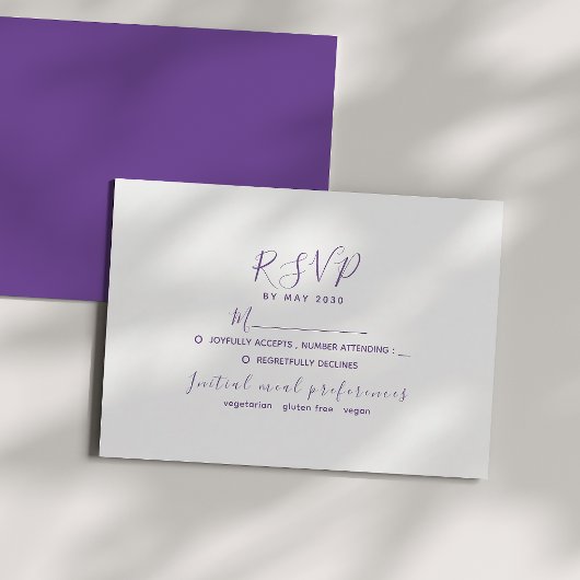 Carte RSVP de mariage violet minimale