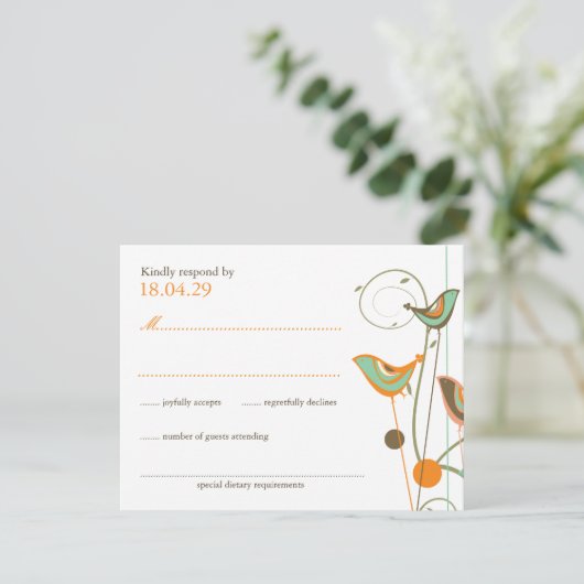 Carte RSVP de mariage Whimsical Summer Birds & Swi (Debout devant)