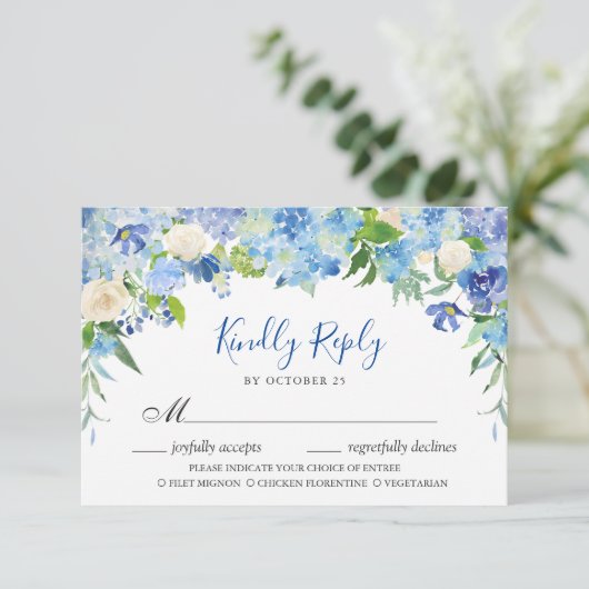 Carte RSVP Light Blue Hydrangea avec choix de repa (Debout devant)