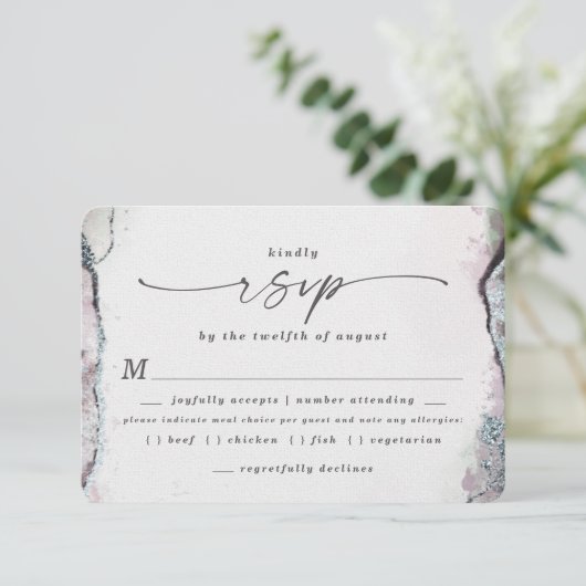 Carte RSVP Mariage moderne avec lumière violette (Debout devant)