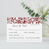 Carte RSVP Open Work Elegant Mariage Maroon (Debout devant)