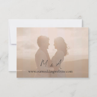 Carte RSVP photo rayée avec une atmosphère romanti