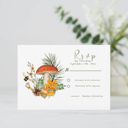 Carte RSVP pour champignon des forêts automnales (Debout devant)
