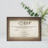 Carte RSVP pour mariage coeur en bois, burlap et T (Debout devant)
