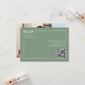 Carte Sage Green Photo QR Code Mariage RSVP Enclôture (Devant/Arrière en situation)