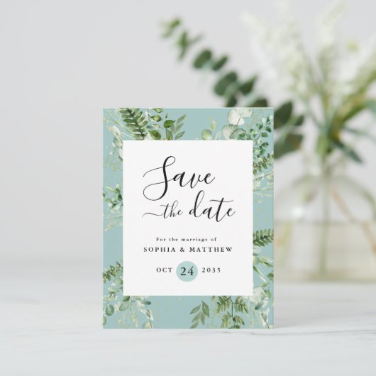 Carte Sage Léger & Eucalyptus Bleu Enregistrer La Date (Debout devant)