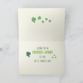 Carte Saint Patricks Day avec Joyful Elephant et Shamroc (Intérieur)