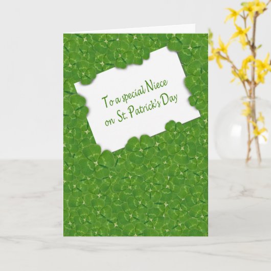 Carte Saint Patrick's Day for Niece (Fleur jaune)