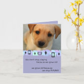 Carte Salutations jaunes d'anniversaire de chiot de (Fleur jaune)