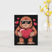 Carte Sasquatch Saint-Valentin - Bigfoot Heart Sungles  (Fleur jaune)