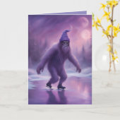 Carte Sasquatch sur glace en violets Juste parce que (Fleur jaune)