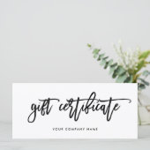 Carte Script moderne noir et blanc | Certificat cadeau (Debout devant)