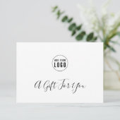 Carte Simple Modern Ajouter Votre Certificat Cadeau Logo (Debout devant)