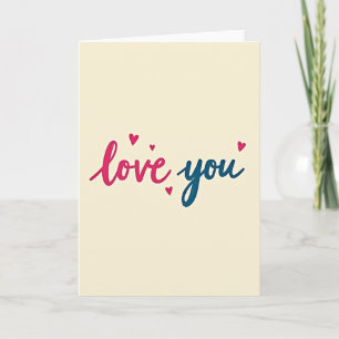 Carte simple peinte de cœurs avec « Je t'aime »