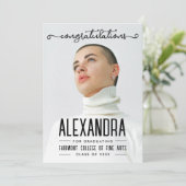 Carte Simple Trendy Congratultions Graduate Script Photo (Debout devant)
