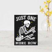 Carte Skeleton Crochet Crafter Tee Just One More Row  (Fleur jaune)