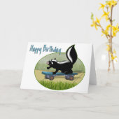 Carte Skunk on a Skateboard Birday (Fleur jaune)