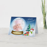 Carte Snowman Christmas Photo Snow Globe<br><div class="desc">Ce "Livraison spéciale" joyeux carte photo du globe de neige de Noël serait un moyen unique d'envoyer Joyeux Noël et/ou la naissance de messages de bienvenue pour bébé à toute votre famille et vos amis. Customisez le texte pour dire ce que vous voulez et téléchargez une photo numérique en forme...</div>