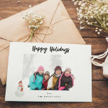 Carte Snowman Happy Holidays Photo - Blanc BK<br><div class="desc">Envoyez une carte de vacances amusante avec votre Snowman Happy Holidays Carte photo. Avec dossier blanc. Voir notre collection de Noël 4 pour une option avec un côté festif et de vacances.</div>