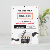 Carte Soirée cinéma Élégante Anniversaire Fête Invitatio (Debout devant)
