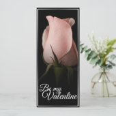Carte Sois ma Saint-Valentin avec une rose rose (Debout devant)