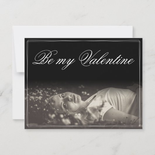 Carte Sois ma Saint-Valentin - jeune femme menteuse (Devant)